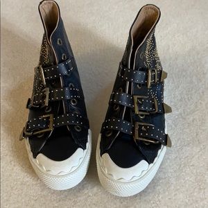 listing-status-banner